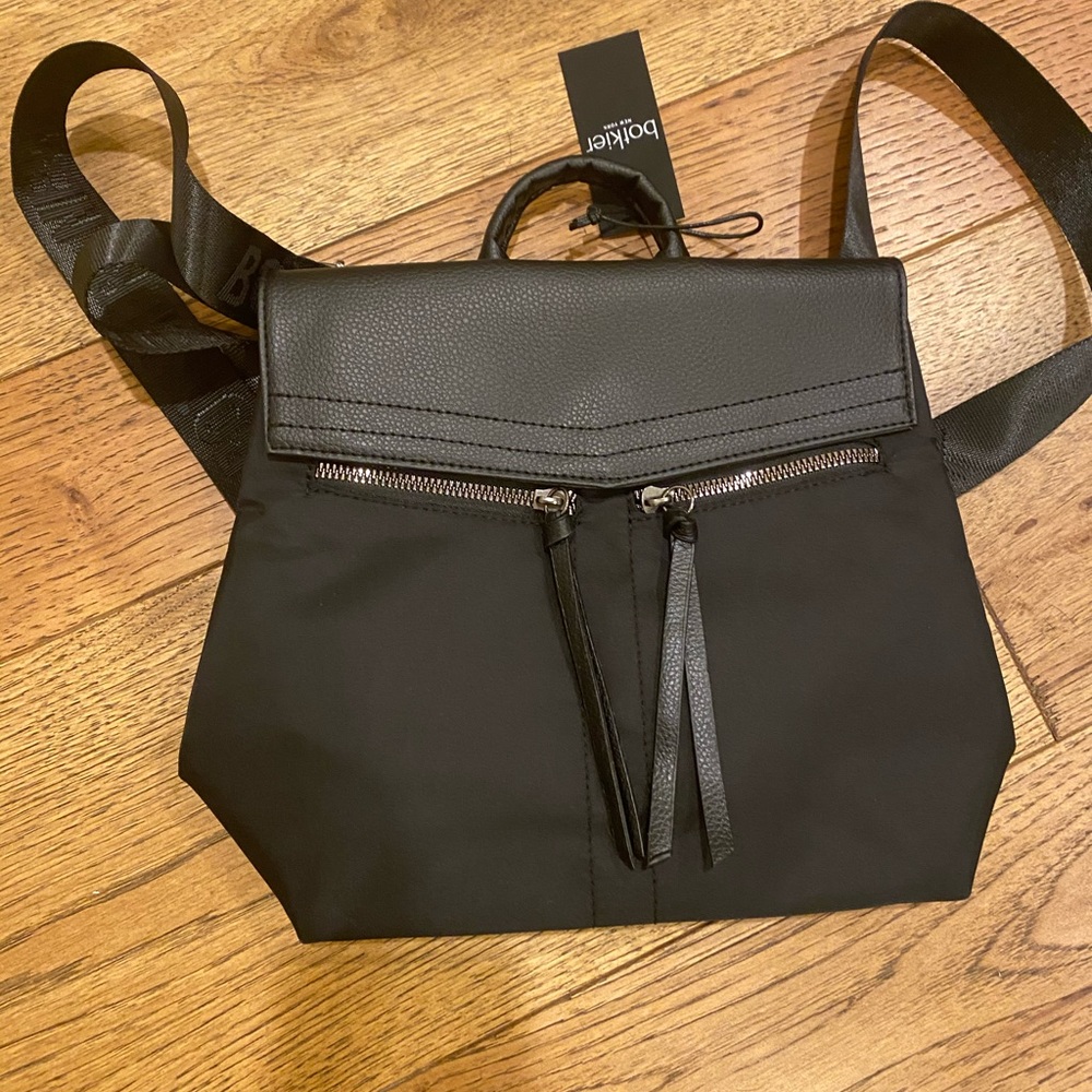 Botkier women’s trigger back pack